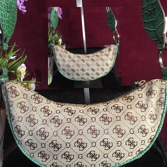 *GUESS* Y2K Mini bag. Authentic. Lucca RH702307 - Picture 4 of 14